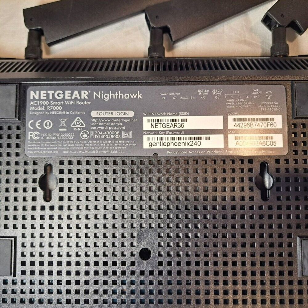 NETGEAR Nighthawk AC1900 Smart WiFi Router (‎R7000-100NAS) - Picture 5 of 7